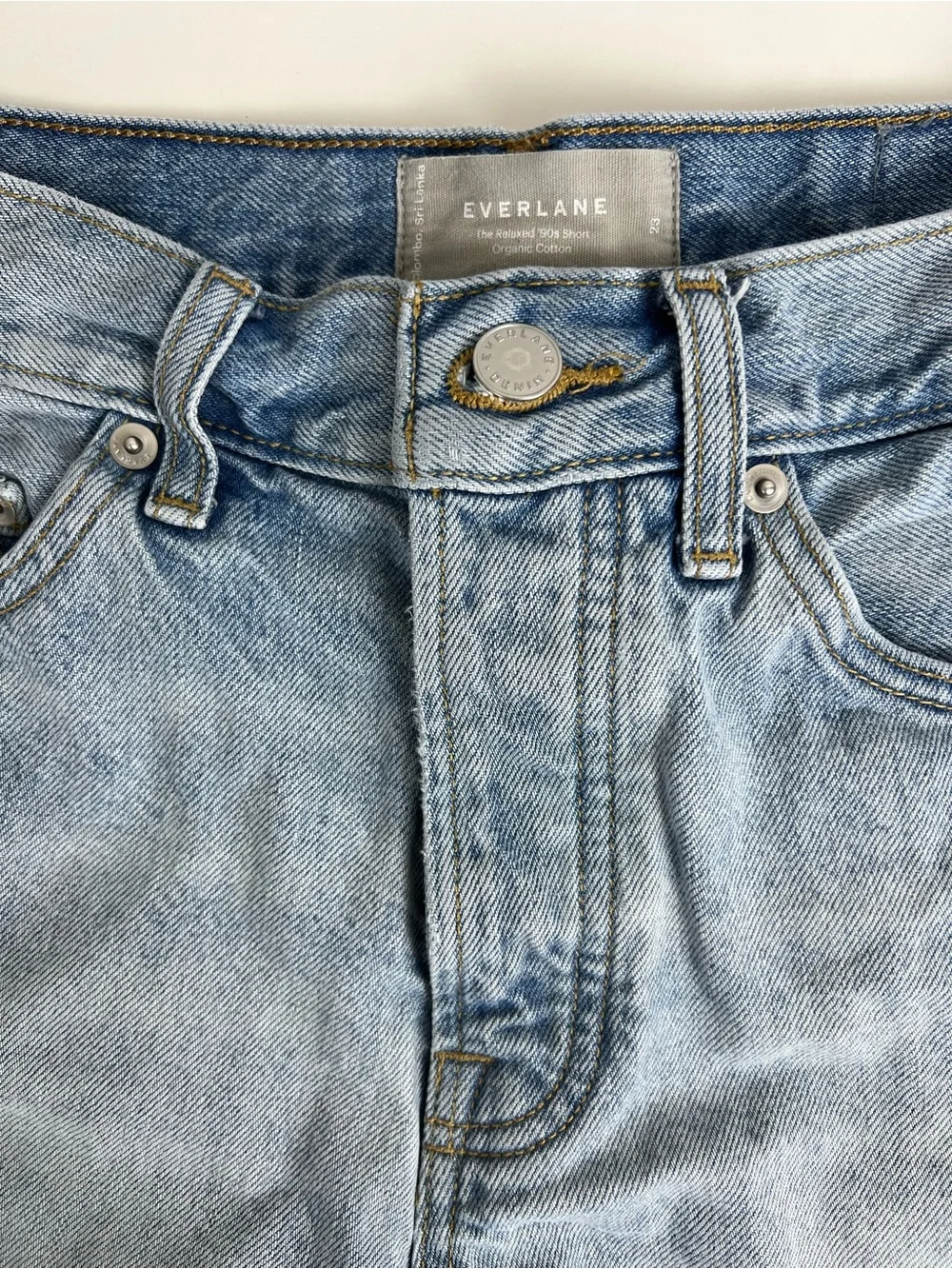 Everlane Relaxed 90s Denim Shorts‎ Women’s 23 Organic Cotton Light Wash Raw Hem